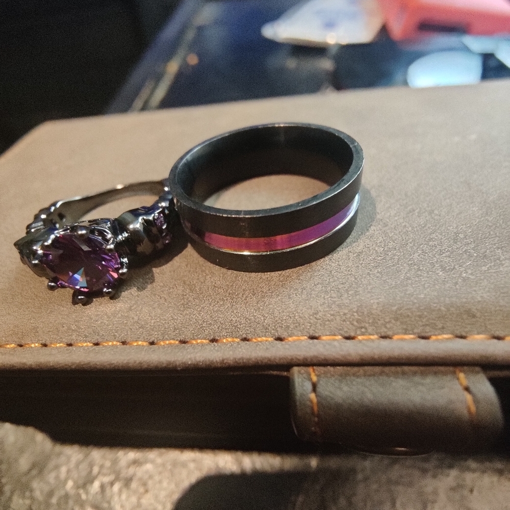 His And Hers European Retro Black Gold Amethyst